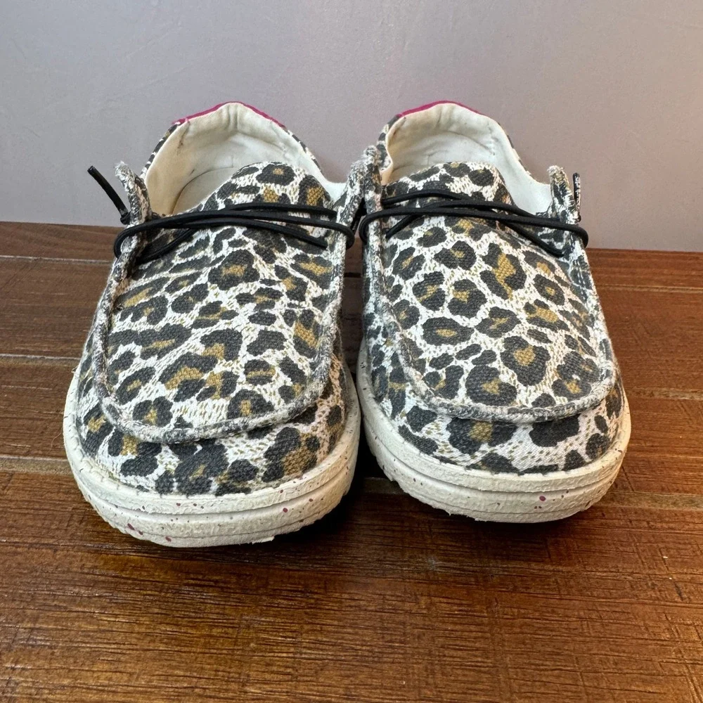Hey Dude Wendy Girls Y2-L3 Leopard Print‎ Slip On Shoes Animal Print Comfortable